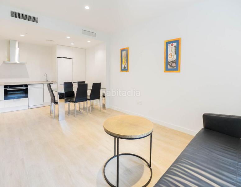 Foto 76f885b1-eba1-436e-a18b-612d0a4e8614. Pis amb xemeneia a Playa de los Boliches Fuengirola