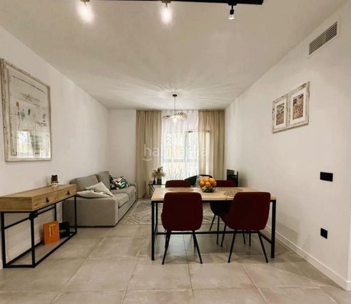 Foto 8ed2b905-f8cb-43b5-ad25-f208db266035. Pis amb xemeneia aparcament a Cancelada Estepona