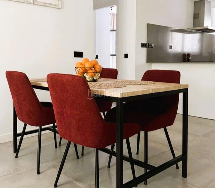 Foto e1d6f513-e7e0-4385-9434-df18d83f25dd. Pis amb xemeneia aparcament a Cancelada Estepona