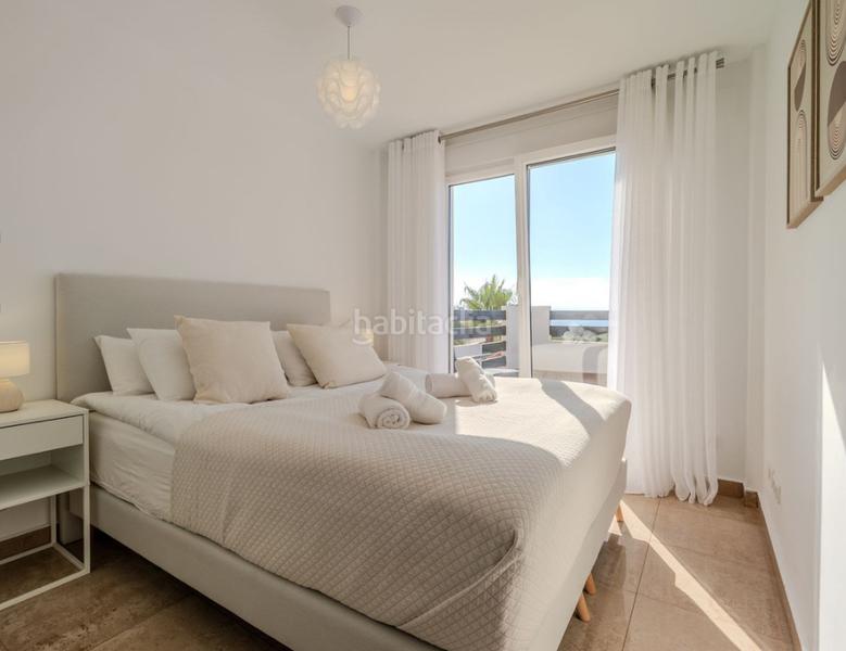 Foto 6c20716d-7c94-42d2-835f-5a38bed4717a. Flat with fireplace parking pool in Alcorrín Manilva