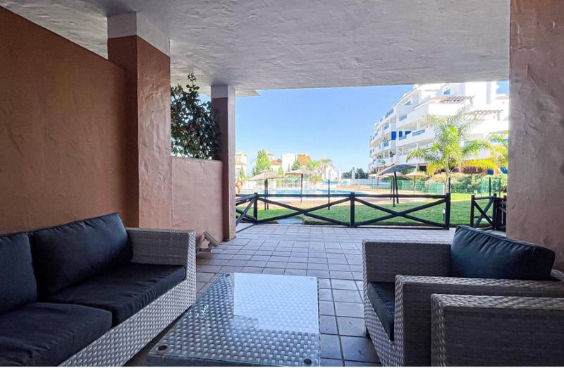 Foto 7fc24c4a-fa42-45ed-b046-db71836b0649. Appartement avec cheminée parking piscine dans La Duquesa Manilva