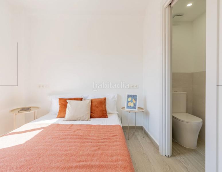 Foto 9ff6b0f1-ab0b-4a1e-9b4c-24af9cfb159c. Etagenwohnung mit kamin parking in El Bajondillo Torremolinos