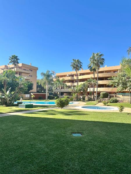 Foto 102e9ff2-9066-45f4-840c-f99544b7d4ea. Pis amb xemeneia piscina a la cala Mijas Mijas