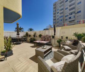 Etagenwohnung in Puerto de Estepona. Estepona