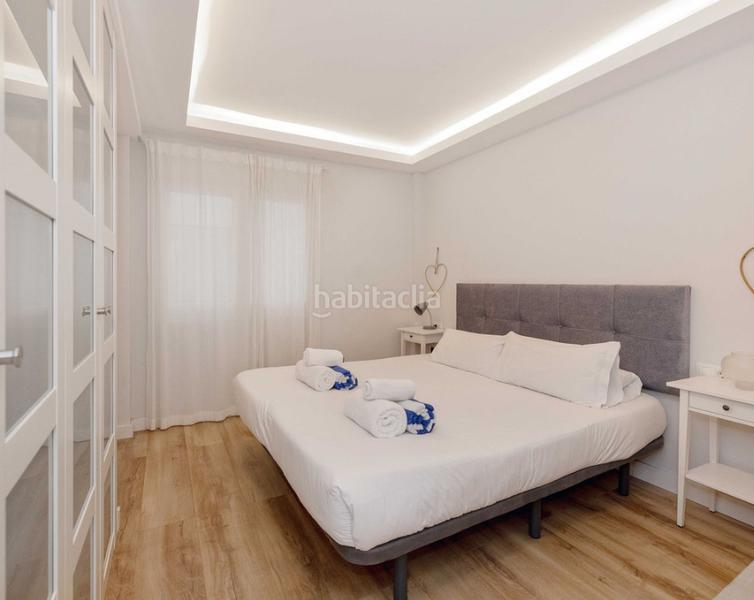 Foto 0f0eaa5c-f4da-4f55-98aa-27484a2e94b5. Appartamento con camino in puerto de Estepona Estepona