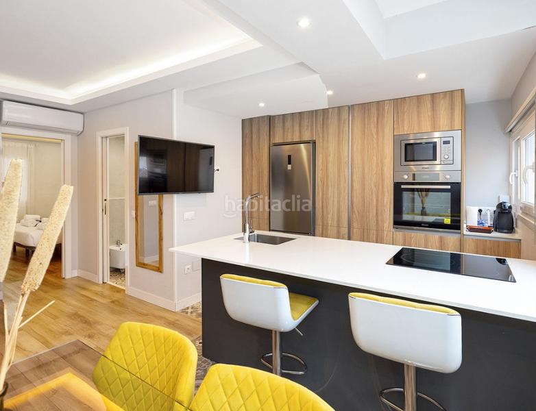 Foto 18d29734-f005-4a33-890a-ae02e974e6da. Appartamento con camino in puerto de Estepona Estepona