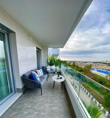 Etagenwohnung in Playa Bajadilla - Puertos. Penthouse with sea views in nueva andalucia