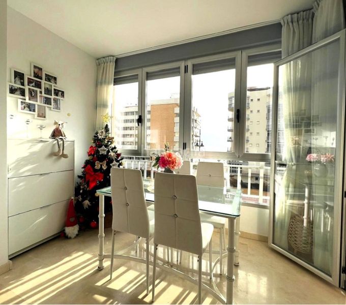 Foto 999e51a7-2ed3-4cd0-a776-83f7d4c121ae. Pis amb xemeneia a Playa de los Boliches Fuengirola