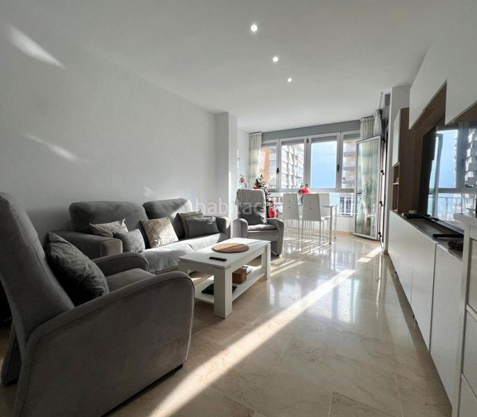 Foto b8c7b046-c2a8-4120-b911-64dbf351c444. Pis amb xemeneia a Playa de los Boliches Fuengirola