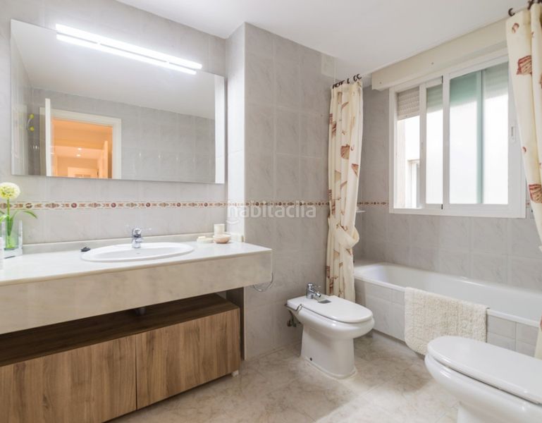 Foto 5dbd4bc8-9491-42e1-9172-a7b6d2ed63dc. Pis amb xemeneia aparcament piscina a Nueva Alcántara Marbella