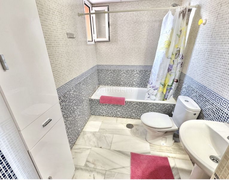 Foto b6216438-8026-4679-9536-33496ac12277. Piso costa en El Faro de Calaburra - Chaparral Mijas