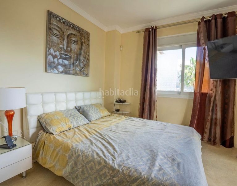 Foto 1d987c1c-4459-46c5-8dd2-659acb009960. Pis amb xemeneia aparcament piscina a La Cala Golf - Lagar Martell Mijas