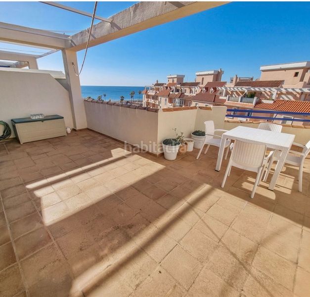 Foto b29b89d9-b8e3-4cf6-9571-bed087c2d99d. Pis amb xemeneia aparcament piscina a San Luis de Sabinillas Manilva