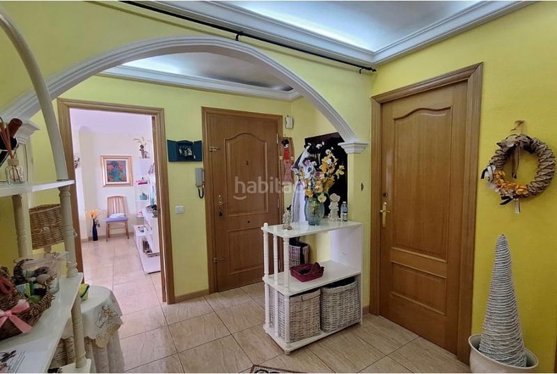 Foto d60c2940-b3b0-4151-bf6b-e4496eb3eb78. Pis amb xemeneia a Seghers Estepona