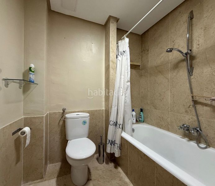 Foto a943f212-dad5-433d-b9bc-62eff16c881a. Pis amb xemeneia aparcament a Guadalmina Alta Marbella