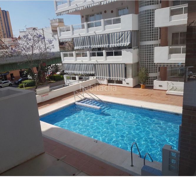 Foto ec5ef8b3-2f32-4828-8cf7-aecdf6246ae2. Pis amb xemeneia piscina a Playa de los Boliches Fuengirola