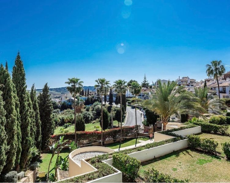 Foto 02d75668-fbde-4473-9274-f67a580a1238. Pis amb xemeneia aparcament piscina a Mijas golf Mijas