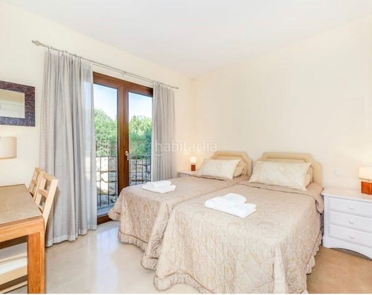 Foto a391a888-b1b9-4a32-a3ba-1f2146886172. Pis amb xemeneia aparcament piscina a Mijas golf Mijas