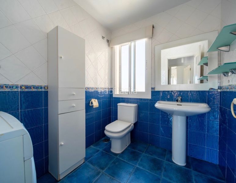 Foto d9569608-5d60-499e-af9b-54942b951fe6. Pis amb xemeneia aparcament a Los Pacos Fuengirola