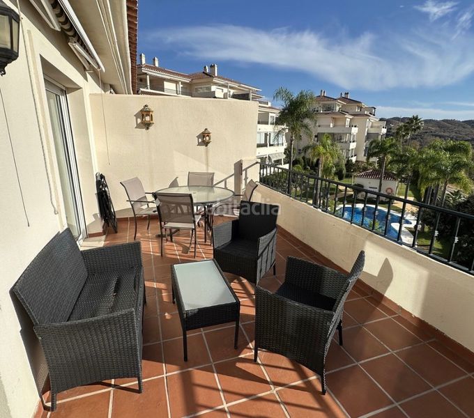 Foto 08db8811-5096-4a52-8b61-114365d0df78. Pis amb xemeneia aparcament piscina a Mijas golf Mijas