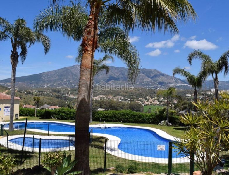 Foto 1b420b70-1236-4cad-bc78-29ed7590e35b. Pis amb xemeneia aparcament piscina a Mijas golf Mijas