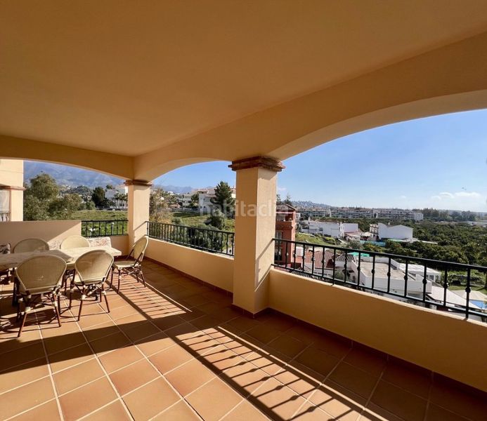Foto 60c0f0d2-d329-48c0-ae29-2317e46e196a. Pis amb xemeneia aparcament piscina a Mijas golf Mijas