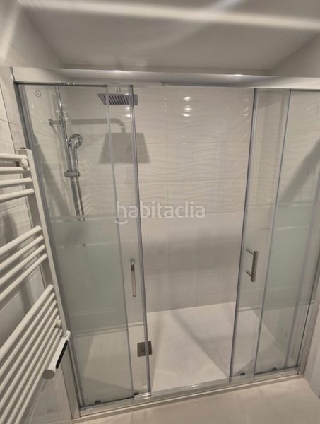 Foto ac96de65-6b93-4a30-999b-8860b79c6e57. Pis amb xemeneia piscina a Playa de los Boliches Fuengirola