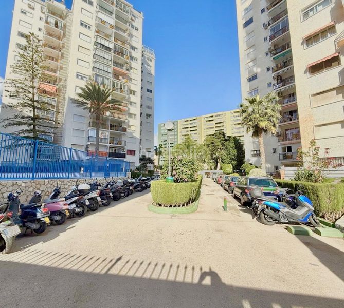 Foto 7f2e809b-4b16-4a56-b713-6a6cbc68710e. Pis amb xemeneia piscina a Playa de los Boliches Fuengirola