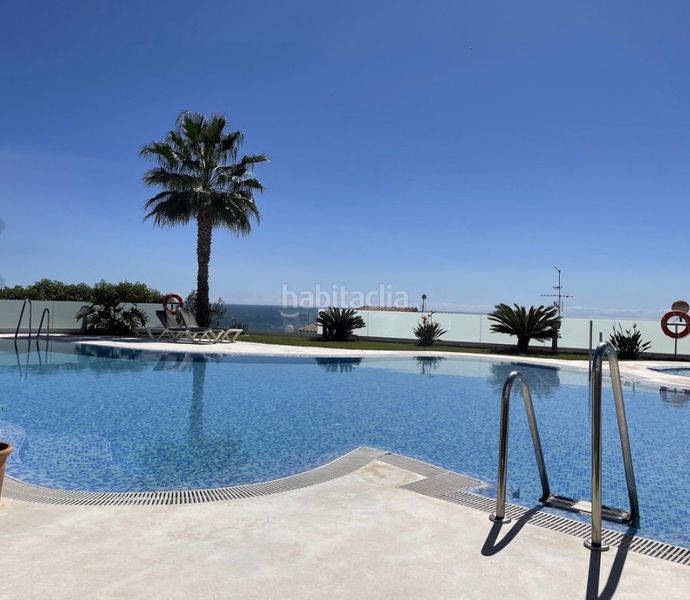 Foto d3696cbb-7f31-4f76-b5dc-daa7ef5a7d51. Pis amb xemeneia aparcament piscina a Centro ciudad Fuengirola