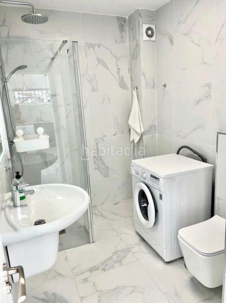 Foto 5e97308d-9183-4e04-9c00-18df2524183d. Casa amb xemeneia aparcament a Torreblanca del Sol Fuengirola
