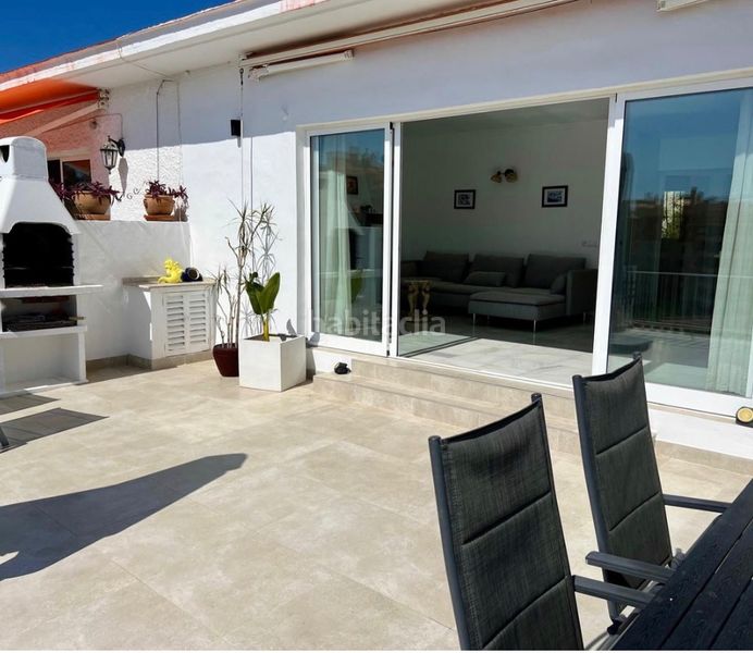 Foto a00ae477-5c34-404c-9501-d1b16c1b27ee. Casa amb xemeneia aparcament a Torreblanca del Sol Fuengirola