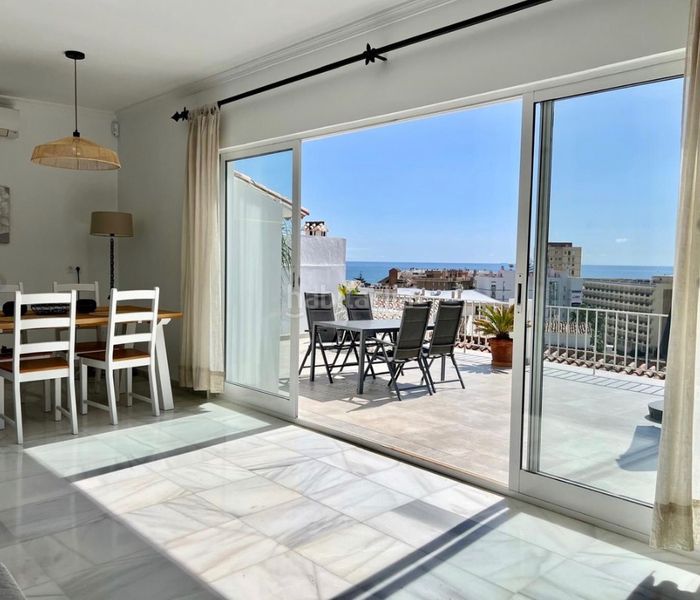 Foto b95dea0b-e295-4624-9e2e-a1bb8a9bace7. Casa amb xemeneia aparcament a Torreblanca del Sol Fuengirola