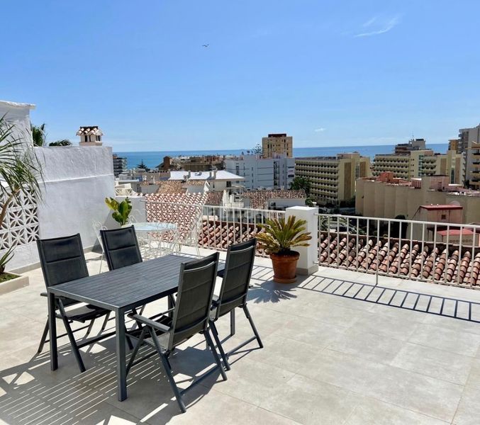 Foto ce62d05f-9ed0-4a72-98a5-3bb414c739da. Casa amb xemeneia aparcament a Torreblanca del Sol Fuengirola