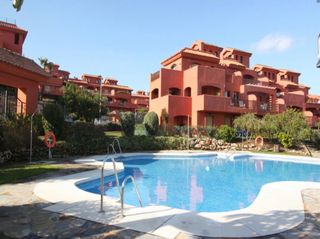 Piso en Buenas Noches. Estepona