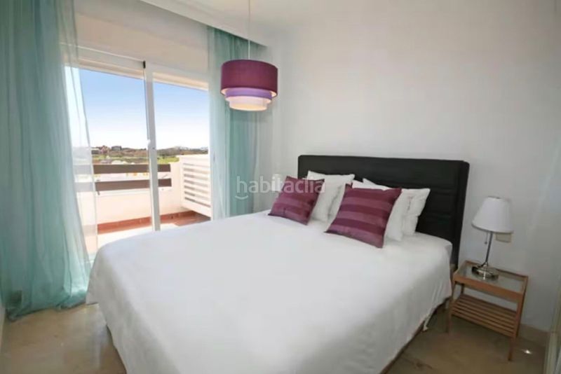 Foto 44ed88bf-97c9-456d-90b8-89f872fd1835. Pis amb xemeneia aparcament piscina a Riviera del Sol Mijas