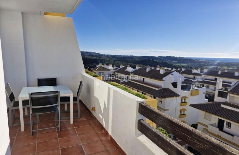 Foto d818187e-3699-4bec-892d-79ccdd7ab080. Pis amb xemeneia aparcament piscina a Riviera del Sol Mijas