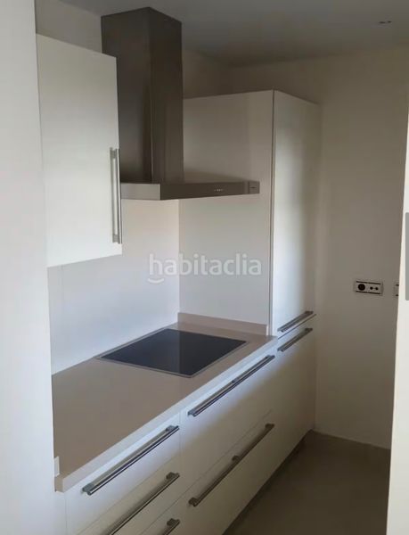 Foto bb5f2d40-993e-44fa-9037-be715587e3e4. Pis amb xemeneia aparcament piscina a Alto de los Monteros Marbella