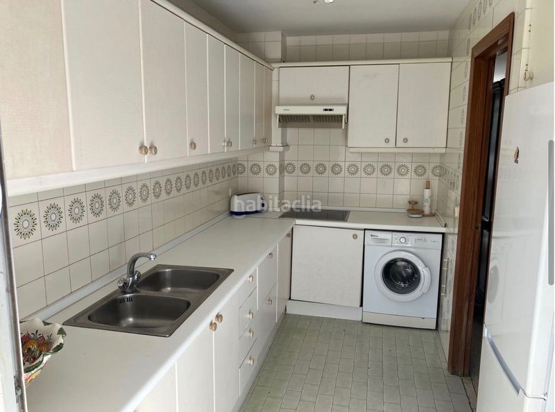 Foto 089534bd-3ef8-49b3-b224-16c7cac4b829. Apartament amb xemeneia piscina a Romana Playa Marbella