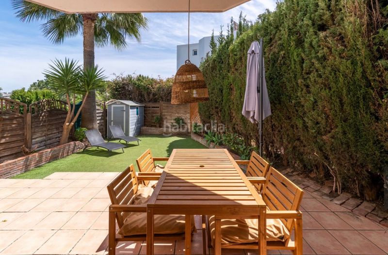 Foto 48a48b70-bd97-45d1-ab0f-26aa94eaa26f. Casa amb xemeneia aparcament piscina a La Concha - Resina Golf Estepona