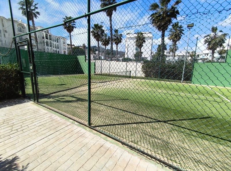 Foto 96457b5e-b725-4206-bc46-9149678a862f. Pis amb xemeneia aparcament piscina a Montemar Torremolinos