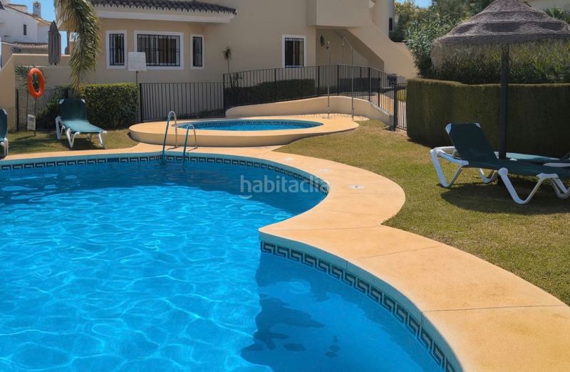 Foto 8c9e5343-594a-4dac-b8e8-2c9ff171b117. Pis amb xemeneia aparcament piscina a Doña Julia Golf Casares