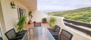 Etagenwohnung in La Duquesa. La duquesa
