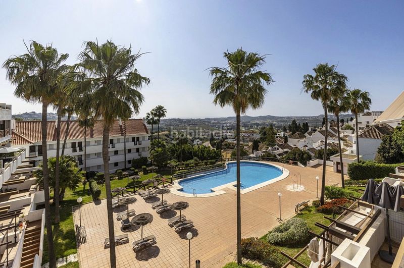 Foto 878c13fa-dbca-45c0-8841-8d198070a0e9. Pis amb xemeneia aparcament piscina a La Cala Golf - Lagar Martell Mijas