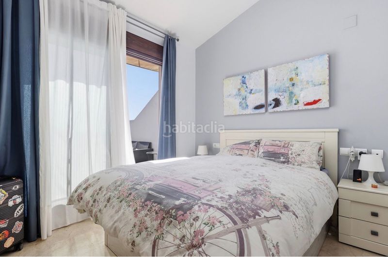 Foto c3089f11-16fc-4787-927b-fab1dd7e22bd. Pis amb xemeneia aparcament piscina a La Cala Golf - Lagar Martell Mijas