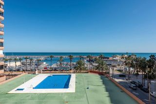 Flat in Puerto Deportivo. Fuengirola