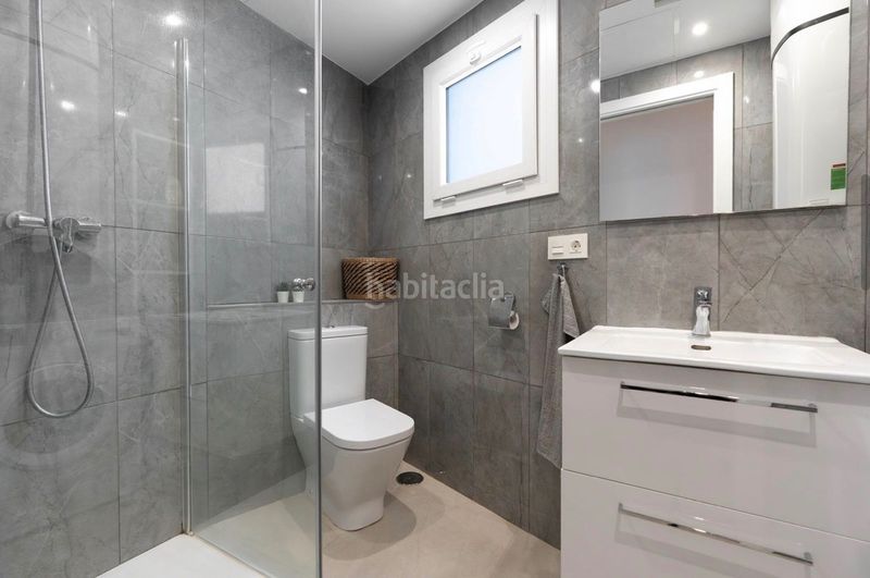 Foto 98d18ace-0a18-412b-aa9d-fc2b61840626. Etagenwohnung mit kamin in Puerto Deportivo Fuengirola