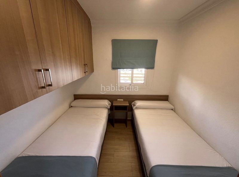 Foto 5d40d46f-f69f-4d7a-abe0-5aa986613d79. Flat with fireplace pool in Puerto Deportivo Fuengirola