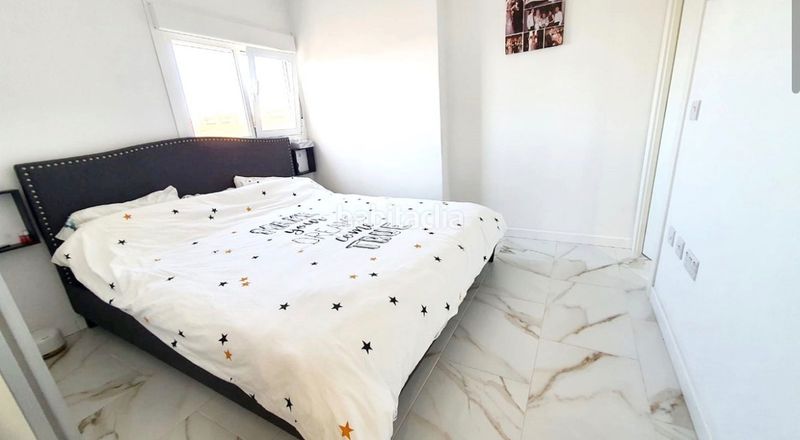 Foto b8ee8c5a-6d1a-4cd9-b610-ea1f29818aad. Pis amb xemeneia aparcament piscina a Centro ciudad Fuengirola