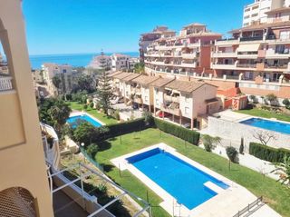 Apartament a Parque de la Paloma. Ático dúplex reformado en golf beach