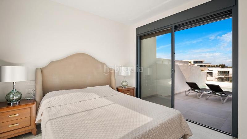 Foto 1f2f6f76-51c0-493b-9859-d3cbd9b4bfe1. Chalet in urbanización artola alta 5 in Cabopino - Artola Marbella